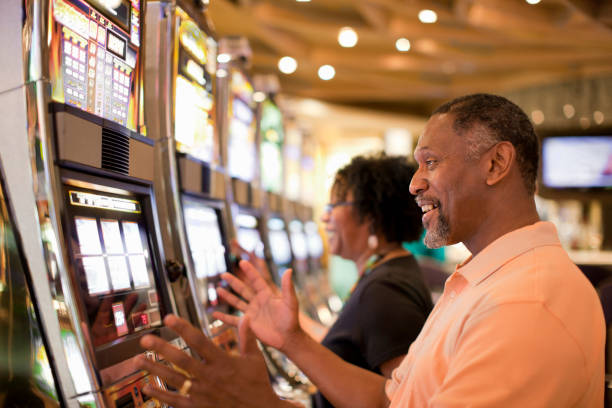 Diamond Empire slot game interface showing symbol rows and bet controls